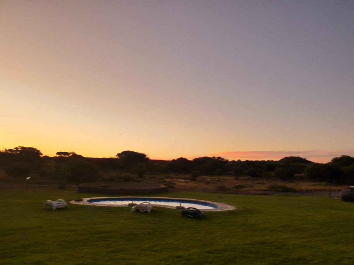 Heuningneskloof Wag N Bietjie Bush Lodge מראה חיצוני תמונה