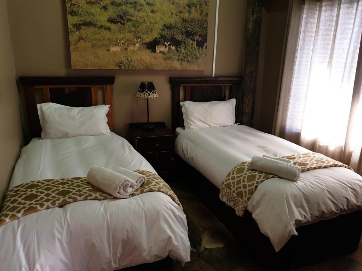 Heuningneskloof Wag N Bietjie Bush Lodge מראה חיצוני תמונה