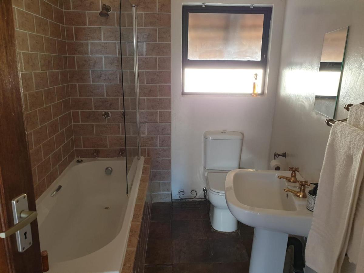Heuningneskloof Wag N Bietjie Bush Lodge מראה חיצוני תמונה